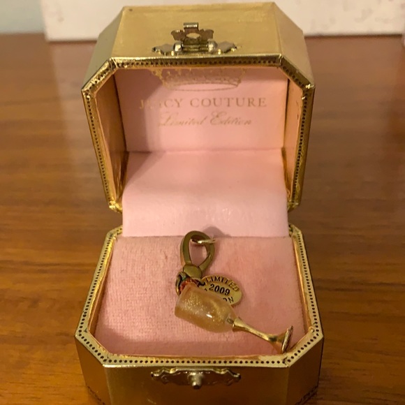 Limited Edition Juicy Couture Champagne 🥂 Charm - Picture 1 of 4
